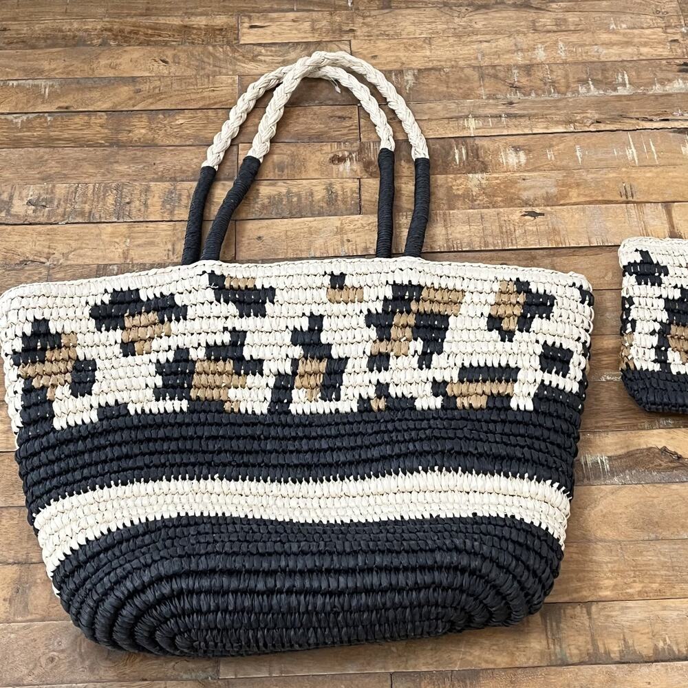 Time and Tru Black, Cream & Brown Woven Tote with Matching Wristlet - Picture 2 of 9